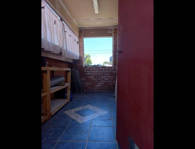 3 BEDROOM HOUSE FOR SALE IN MAYFAIR